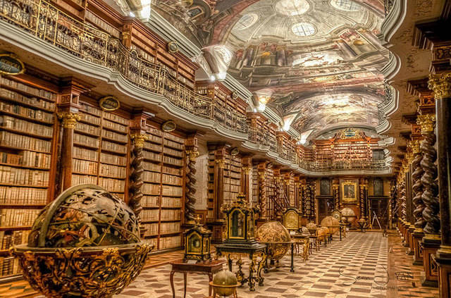 https://image.sistacafe.com/images/uploads/content_image/image/39098/1442915029-the-klementinum-national-library-czech-republic-1.jpg