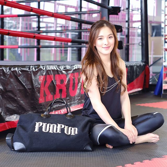 แฟชั่นชุดออกกำลังกาย ดารา