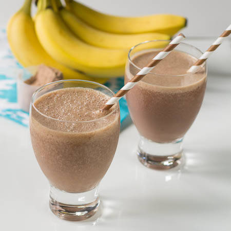 https://image.sistacafe.com/images/uploads/content_image/image/39339/1442989808-Chocolate-PB-Banana-Protein-Shake.jpg