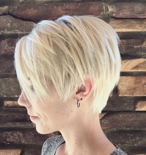 1499655398 blonde short haircut