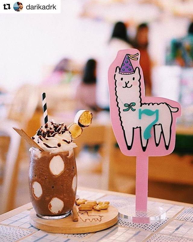 Nahim Cafe เที่ยว เยาวราช  credit to @darikadrk instagram