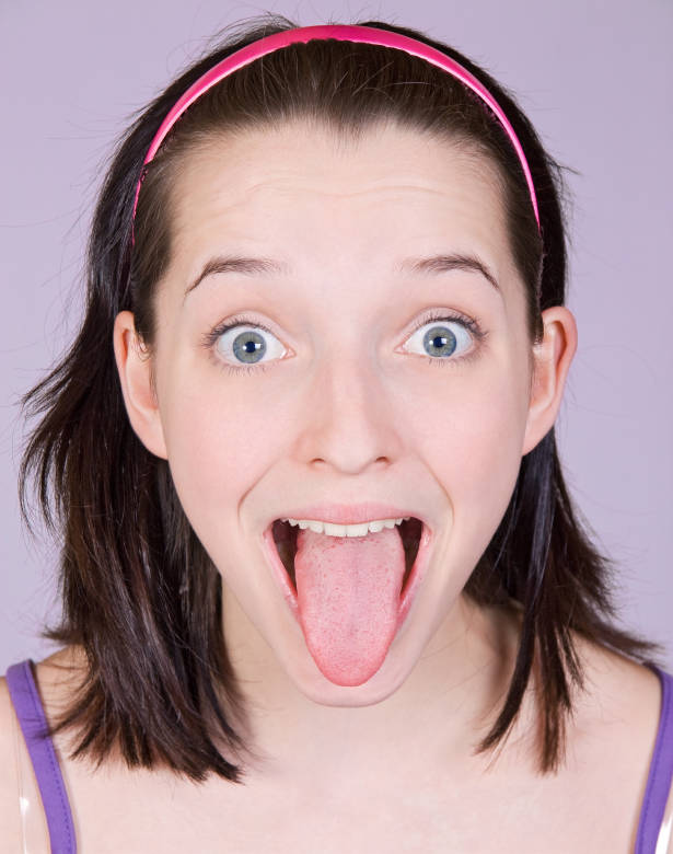 https://image.sistacafe.com/images/uploads/content_image/image/40034/1443156638-girl-sticking-out-tongue.jpg