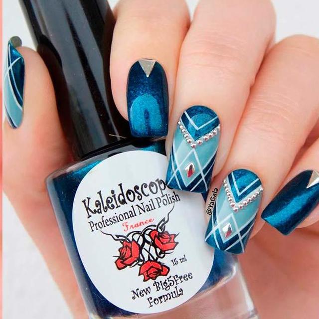 1500449929 modern nails trends 11
