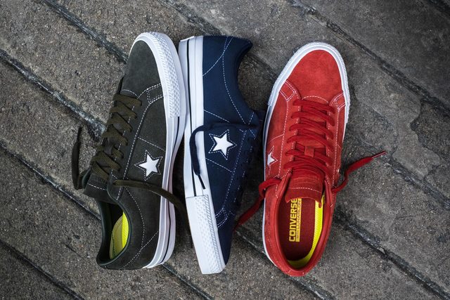 รองเท้าผ้าใบ Converse
