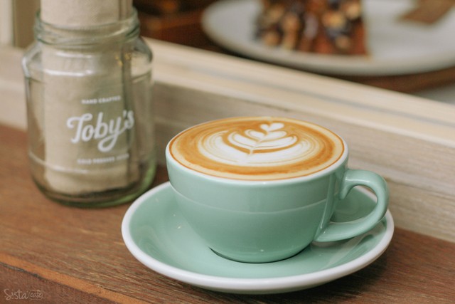 [ Lazy Toby ร้านกาแฟ ทองหล่อ ] coffee