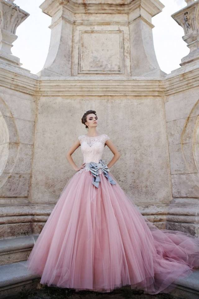 https://image.sistacafe.com/images/uploads/content_image/image/40434/1443293299-pink-wedding-dress-16-683x1024.jpg