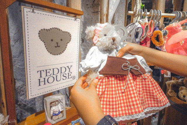 [Teddy Castle คาเฟ่ น่ารัก คาเฟ่ ทองหล่อ] Teddy House