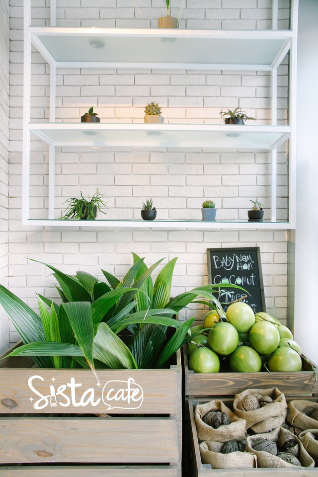 all coco ร้านขนม คาเฟ่ มะพร้าว ทองหล่อ