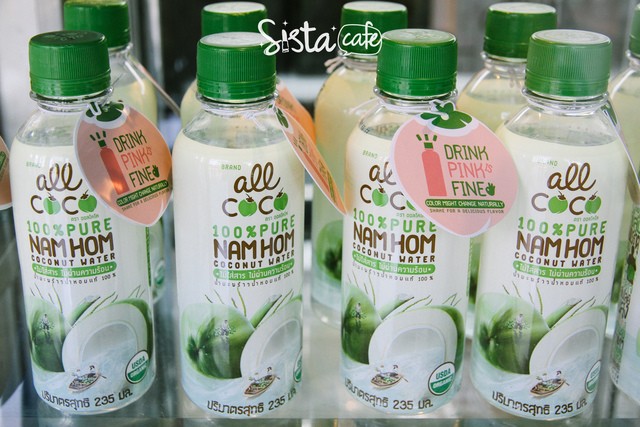all coco ร้านขนม คาเฟ่ มะพร้าว ทองหล่อ