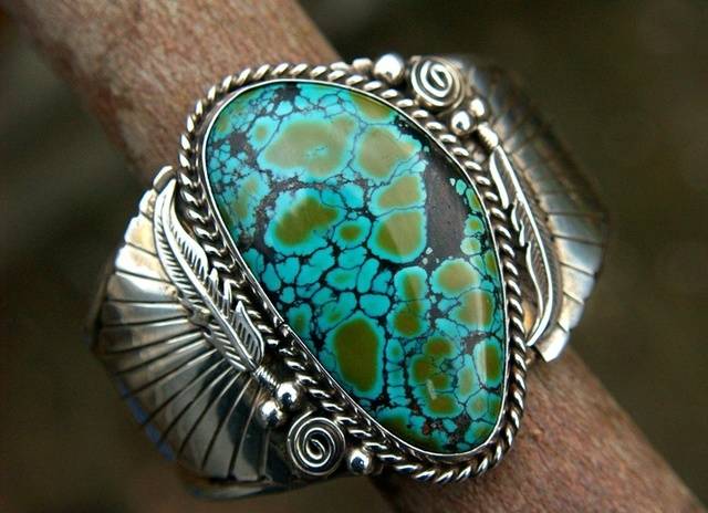 https://image.sistacafe.com/images/uploads/content_image/image/40654/1443420559-turquoise-jewelry.jpg