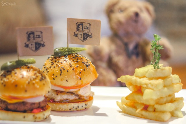 [Teddy Castle คาเฟ่ น่ารัก คาเฟ่ ทองหล่อ] Baby bear burgers