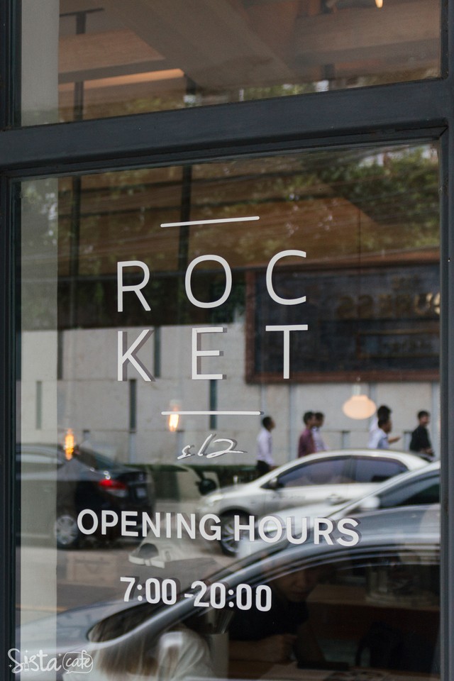 ร้านกาแฟ สาทร Rocket Coffeebar ร้านกาแฟน่านั่ง