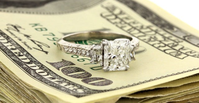 1501676420 how to sell your diamond ring 732x380