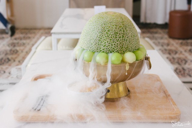 ควันจากดรายไอซ์Elmar Offwhite ร้านบิงซู คาเฟ่ ท่ามหาราช น้ำแข็งไสเกาหลี