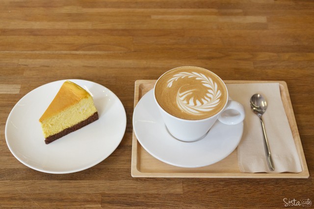 Unbranded cafe ร้านอาหาร ร้านกาแฟ คาเฟ่ เสาชิงช้า