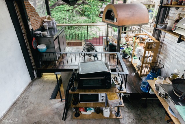 ครัวUnbranded cafe ร้านอาหาร ร้านกาแฟ คาเฟ่ เสาชิงช้า