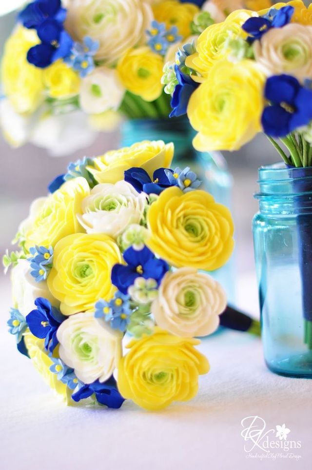 1502070275 f4de187d801c2c33fc2f939e61fba96c yellow bouquets blue and yellow bouquet wedding