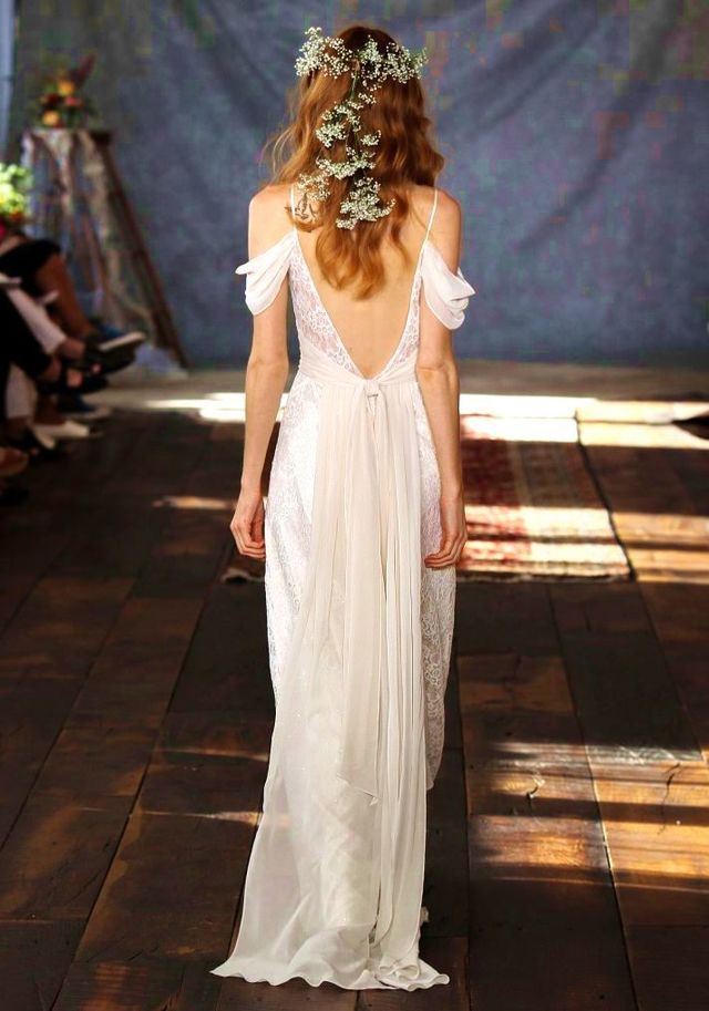 1502083104 34 unforgettable boho wedding dresses that will amaze you 24