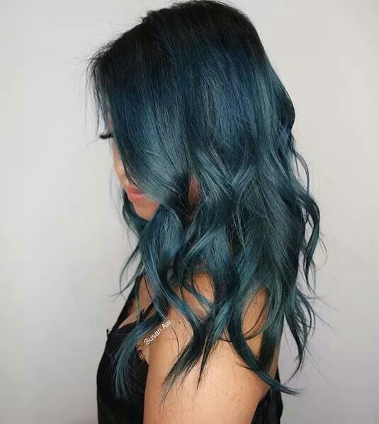 1502776647 aqua blue color melt