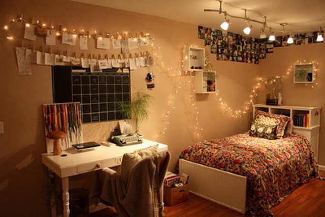 1502993461 teenage girl bedroom spaces with single bed and hanging twinkle lights decoration ideas
