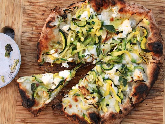 1503298315 20150702 zucchini pizza worth eating 10