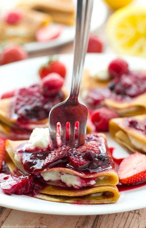 1443977844 mixed berry cream cheese blintzes12