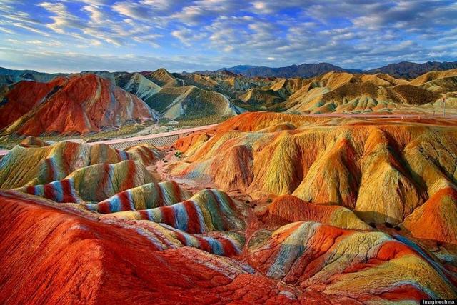 1503677578 rainbow mountains 9