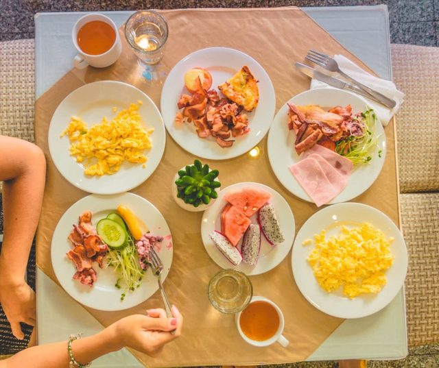 1503799713 eatcleantravel fitkabdao 1170x982