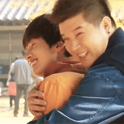 https://image.sistacafe.com/images/uploads/content_image/image/43073/1444118705-eunhyuk.gif