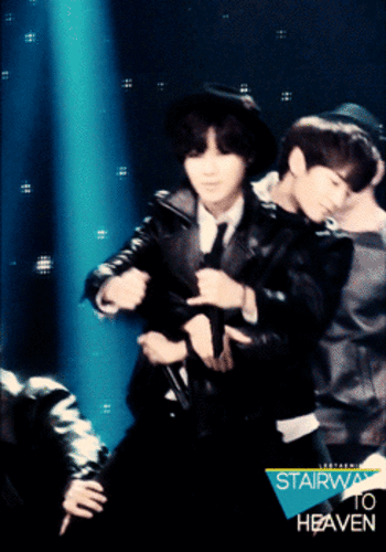 https://image.sistacafe.com/images/uploads/content_image/image/43087/1444119577-taemin.gif