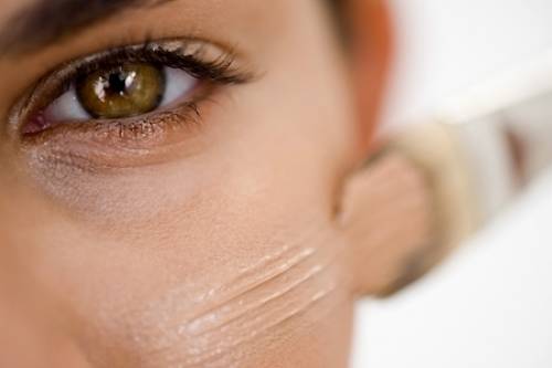https://image.sistacafe.com/images/uploads/content_image/image/43202/1444138481-makeup-primer-2.jpg
