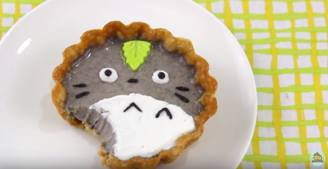 https://image.sistacafe.com/images/uploads/content_image/image/43311/1444184058-sistacafe_food_totoro_sesame_tarts_1.png