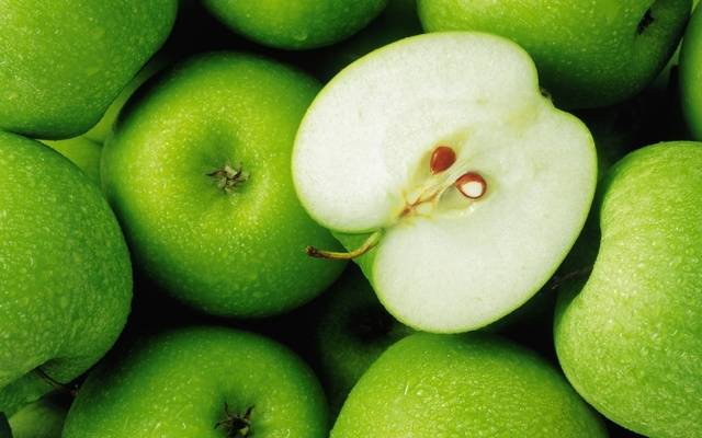https://image.sistacafe.com/images/uploads/content_image/image/43431/1444205354-6895521-green-apple-pictures.jpg