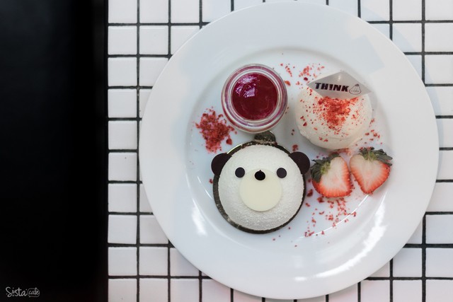 เมนูเด็ดที่ THINK Cafe คาเฟ่น่ารักๆ , ร้านขนม สยาม
