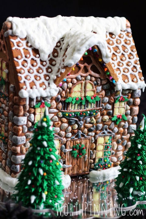 1504760625 gallery 1504714956 stone gingerbread house