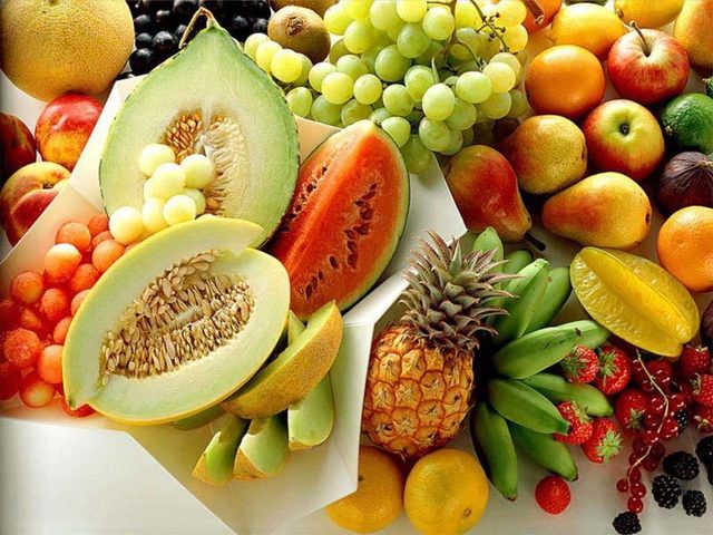 1504764556 fresh fruits 555973