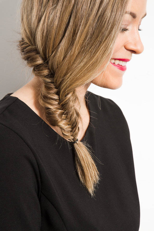 https://image.sistacafe.com/images/uploads/content_image/image/43586/1444214001-Fishtail-Braid.jpg
