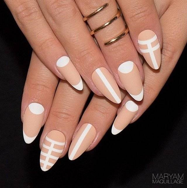 https://image.sistacafe.com/images/uploads/content_image/image/43835/1444275240-Matte-Manicure-Ideas.jpg