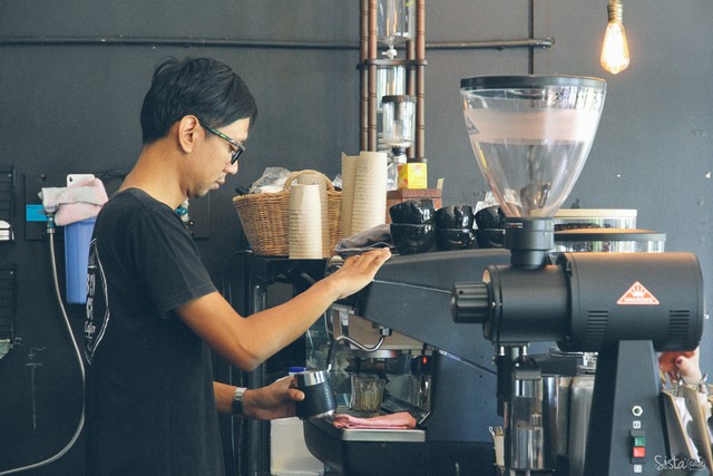 the second crack ร้านกาแฟ นนทบุรี ร้านน่านั่ง