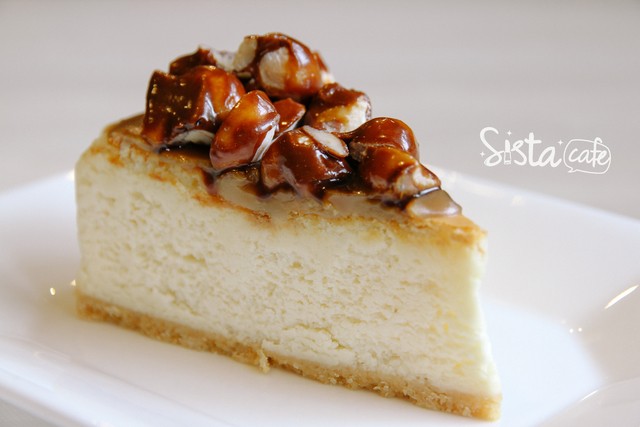 เมนูชีสเค้ก ที่ Cheesecake House ร้านขนม ทองหล่อ : Macadamia Cheesecake