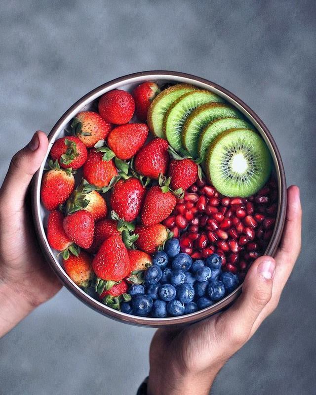1505586832 vegan colorful food arrangements jose naturallyjo 73 59b0eea76499f  700