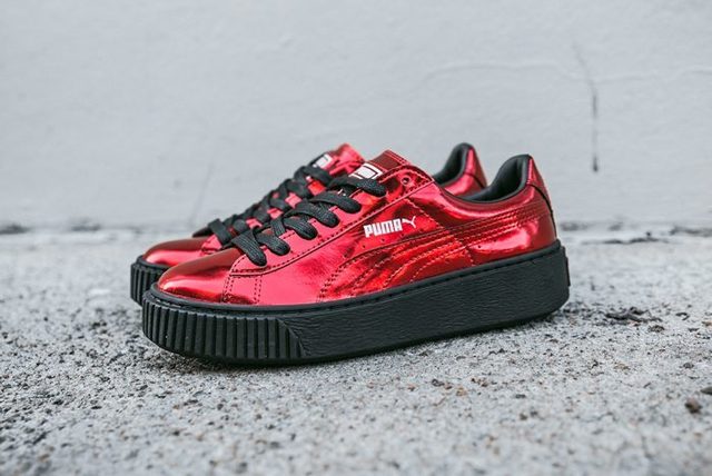 1505715554 puma basket platform wmns metallic risk red a 700x468