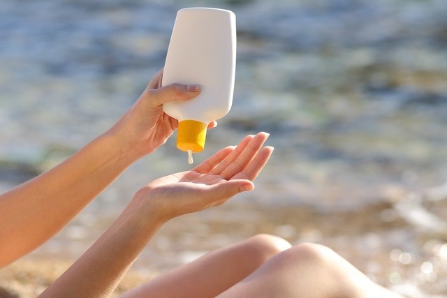 1506090527 learn how to properly apply sunscreen for optimum effectiveness