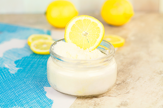 https://image.sistacafe.com/images/uploads/content_image/image/45170/1444586429-DIY-Lemon-Body-Scrub-with-Oil.png