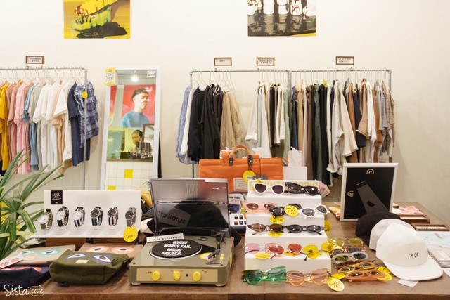 บรรยากาศที่ Fat Kids Store ร้านขนม สยาม