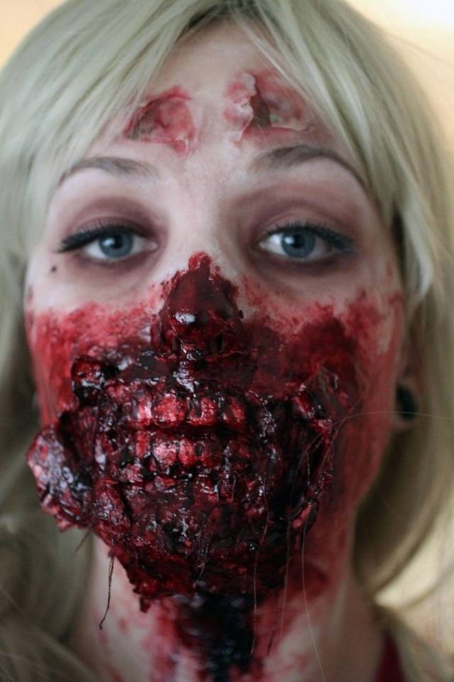 1444621809 7 zombie makeup