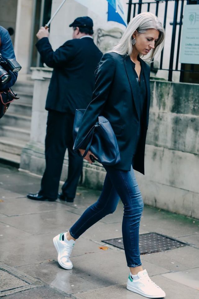 1506627473 7d0b21969f43a769f70411b5b26a11b9 street style street look