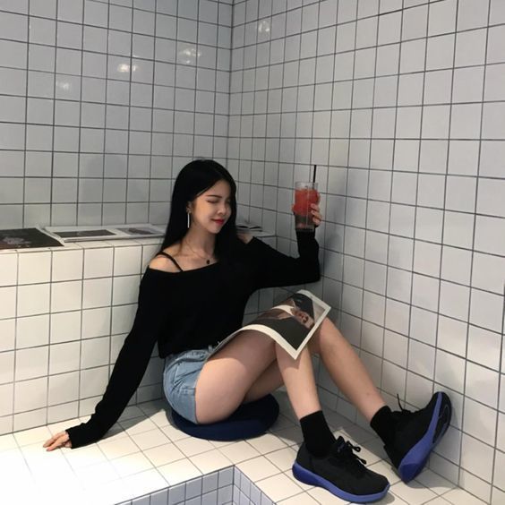 1506651606