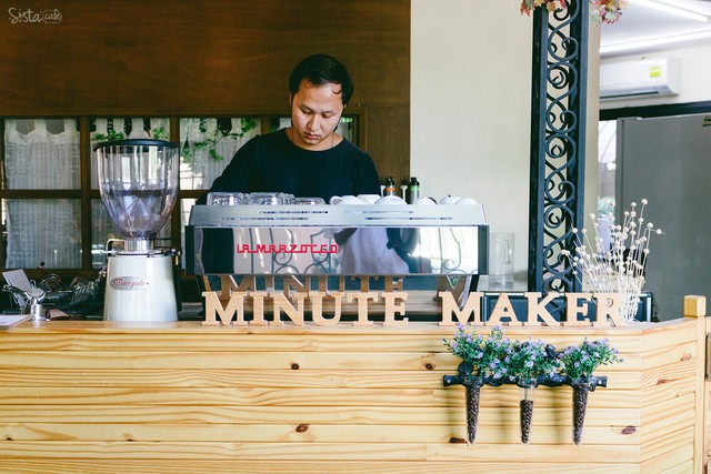 Minute Maker ร้านกาแฟน่านั่ง บางนา