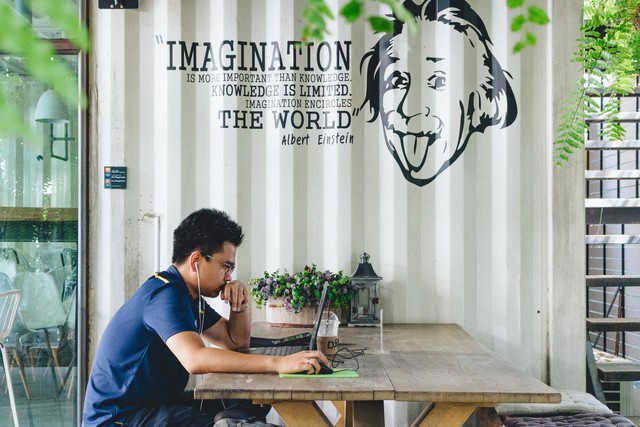 DX Playground ร้านอาหาร และ ร้านกาแฟ เมืองทอง